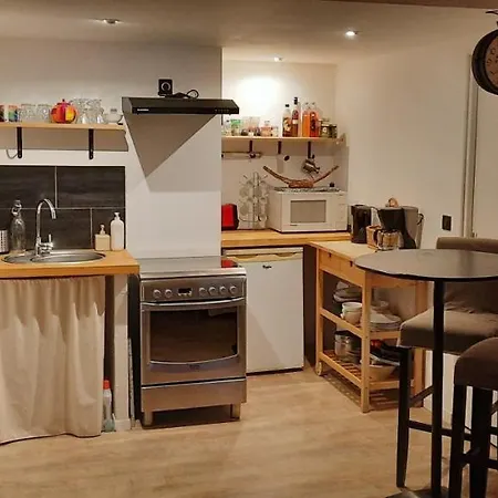 35 M2 Apartment