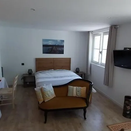 35 M2 Apartment Arles